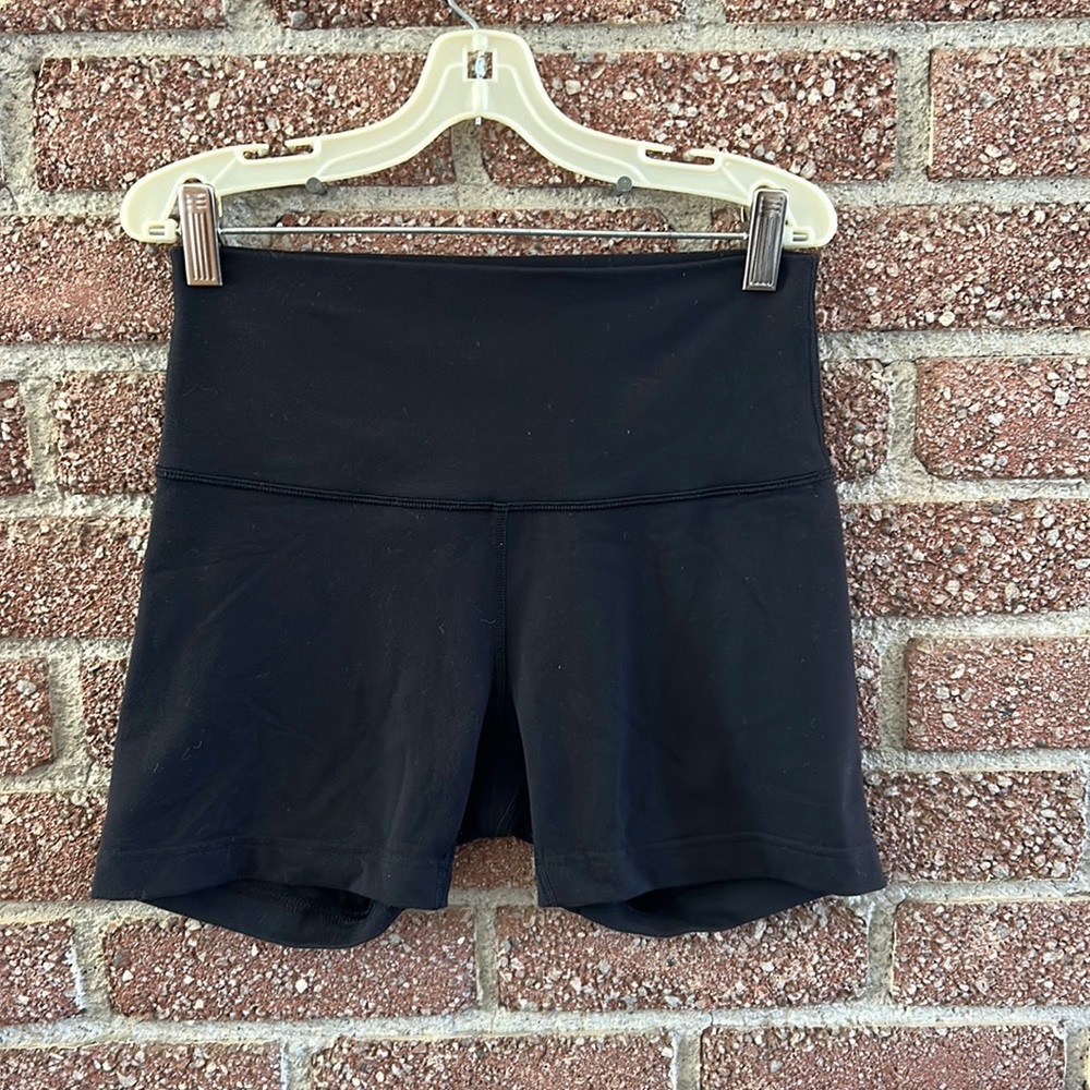 Lululemon Wunder Under Train Shorts